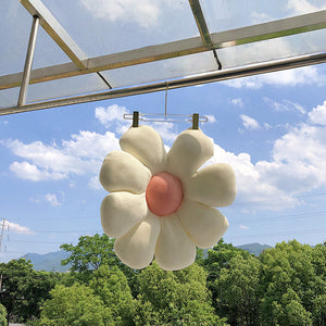 Lazy Flower Pillow
