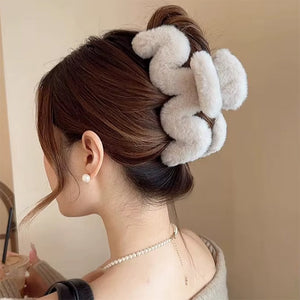 Fluffy Wave Hair Claw